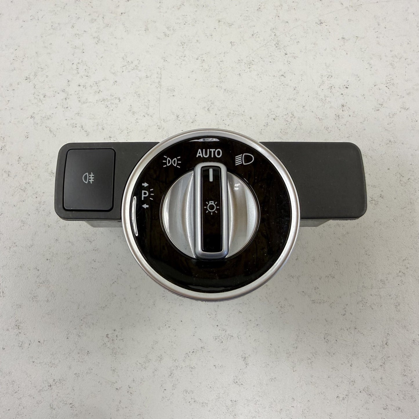 2008-2014 Mercedes-Benz C250 W204 Headlight Lamp Control Switch 2129050551 OEM