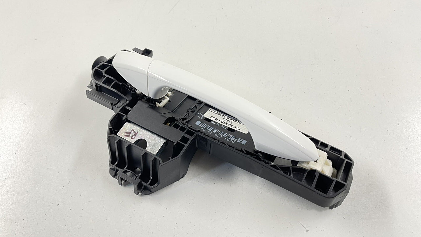 08-14 MERCEDES W204 W212 C E CLASS RIGHT FRONT OR REAR DOOR HANDLE WHITE OEM
