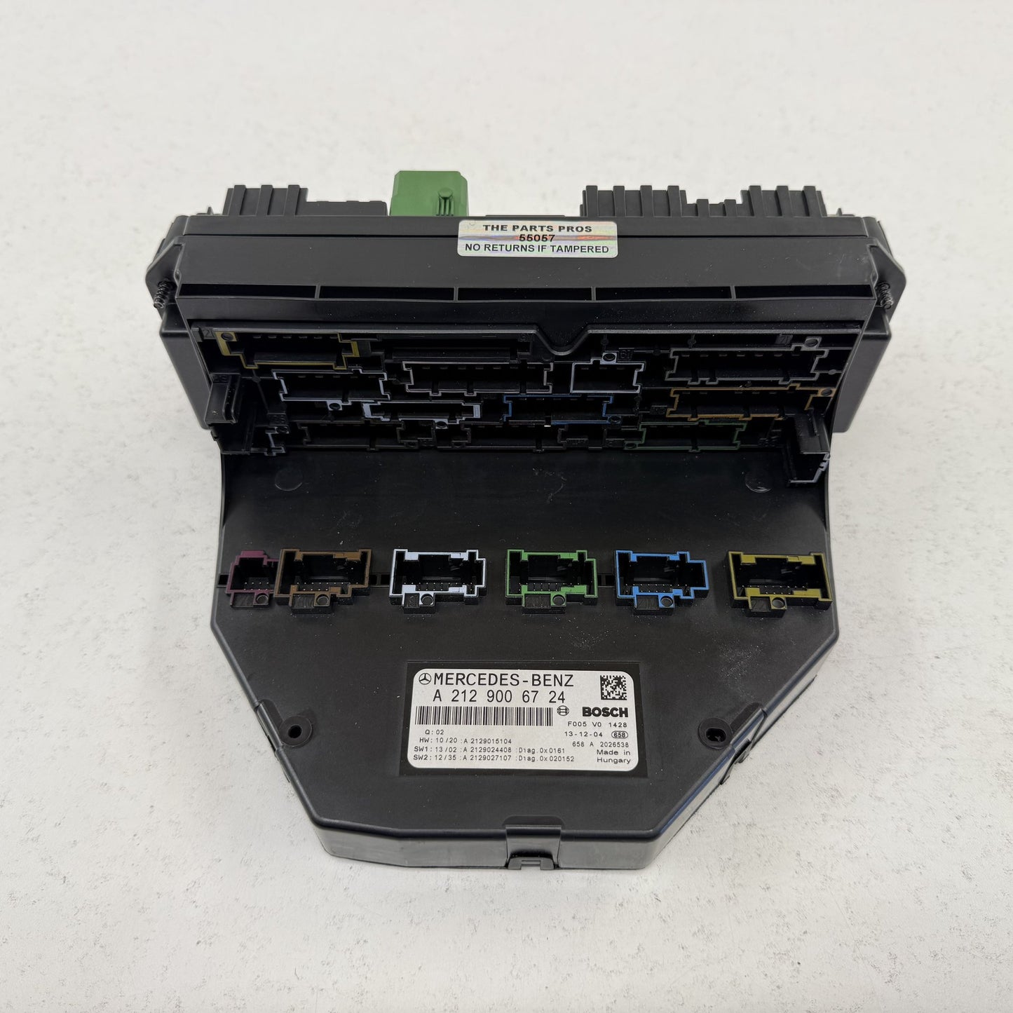 2008-2014 Mercedes C250 W204 Front SAM Fuse Relay Junction Box 2129006724 OEM