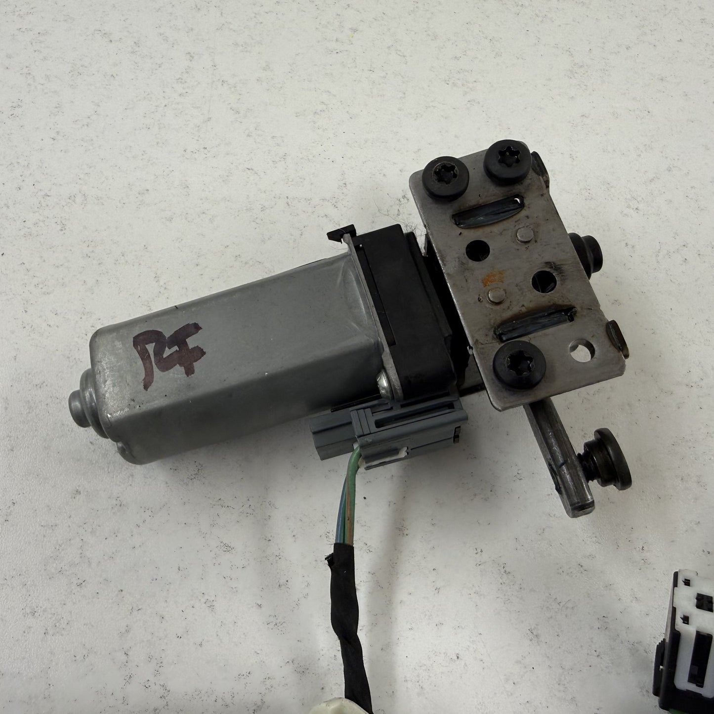 2021-2026 Dodge Durango SRT Right Front Seat Adjustment Motor Set W/ Harness OEM