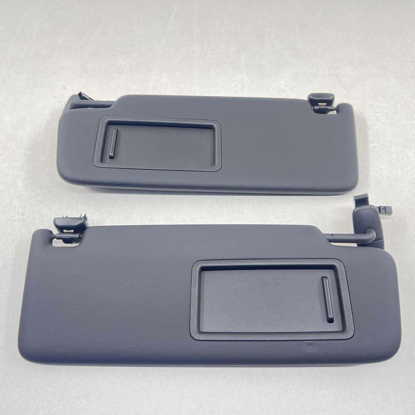 20-24 AUDI A4 S4 LEFT AND RIGHT FRONT SUNVISOR SUN VISOR SHADE PAIR BLACK OEM