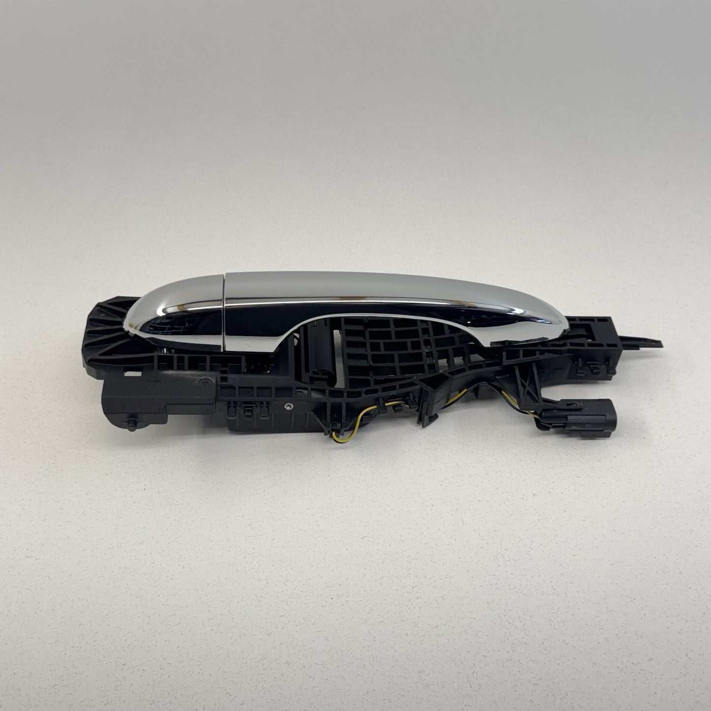 14-24 Maserati Ghibli Right Rear Exterior Door Handle Assembly 68194124AB OEM