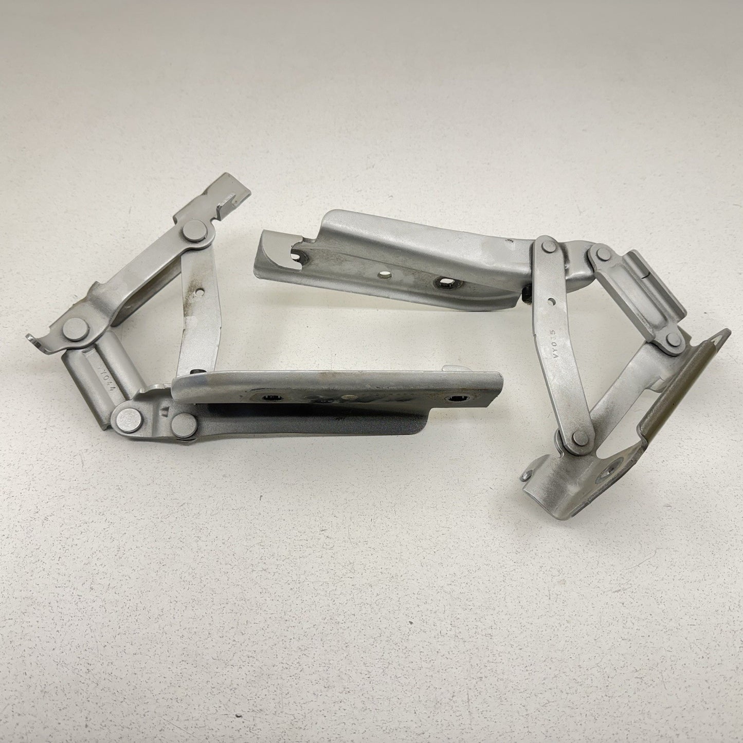 10-15 Chevy Camaro Front Hood Hinge Pair Left & Right OEM