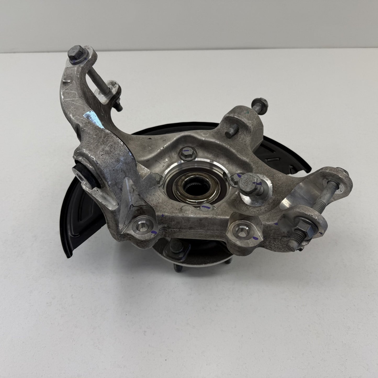 2022-2024 Rivian R1S R1T Right Rear Spindle Knuckle Hub Wheel Bearing OEM