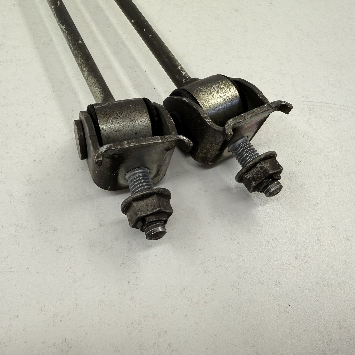 2014-2017 Mercedes-Benz S550 W222 Rear Stabilizer Sway Bar End Link Pair OEM