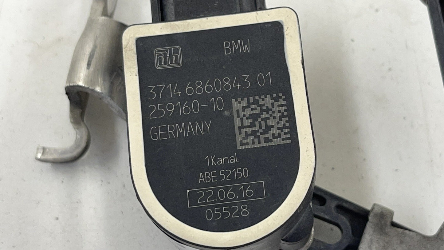 12-19 BMW M6 FRONT HEADLIGHT SUSPENSION HEIGHT LEVEL SENSOR 6860843 OEM