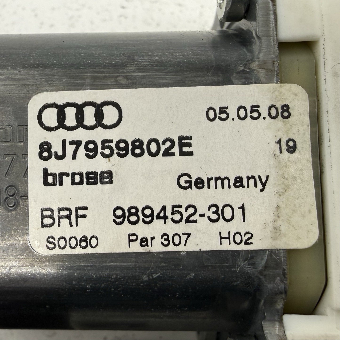 08-15 Audi TT Roadster Passenger Right Window Regulator Motor 8J7959802E OEM