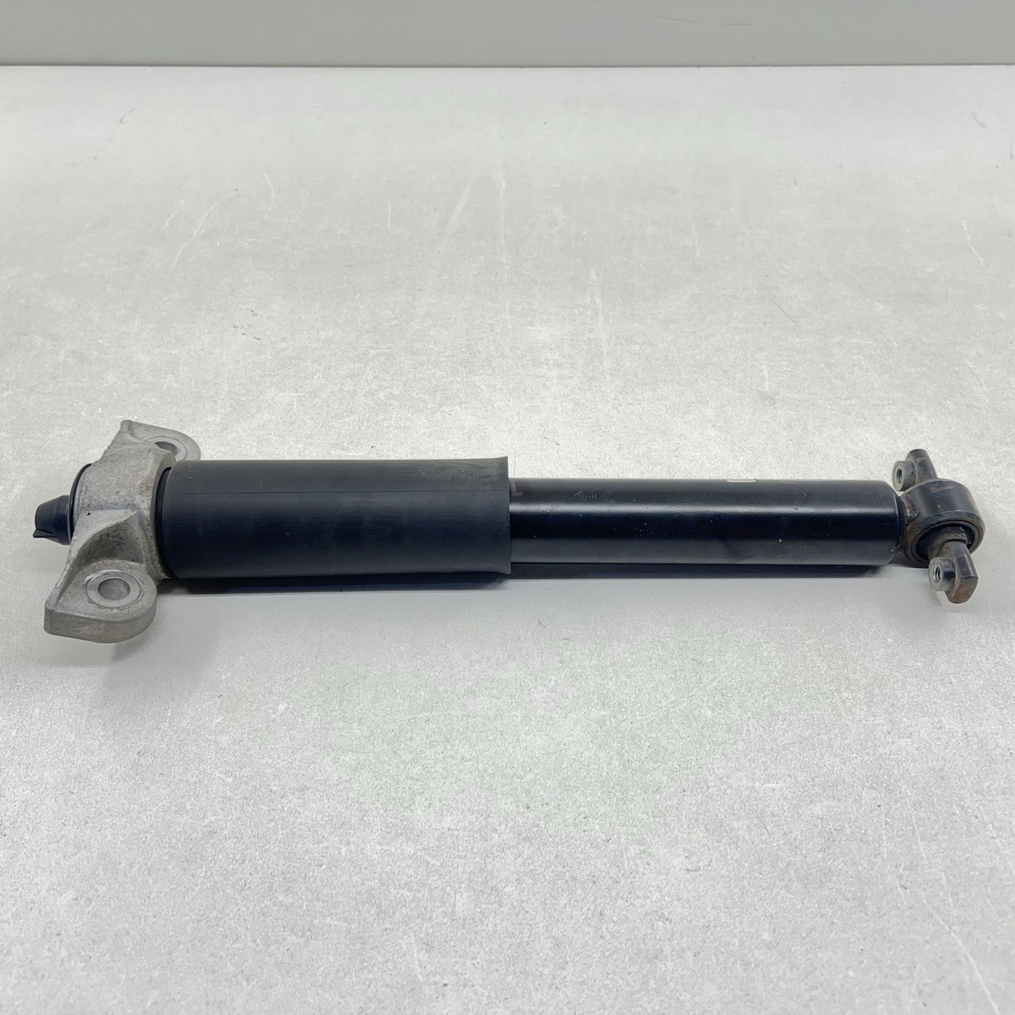 18-23 FORD MUSTANG GT DRIVER LEFT REAR STRUT SHOCK ABSORBER JR3C-18W002-CD OEM