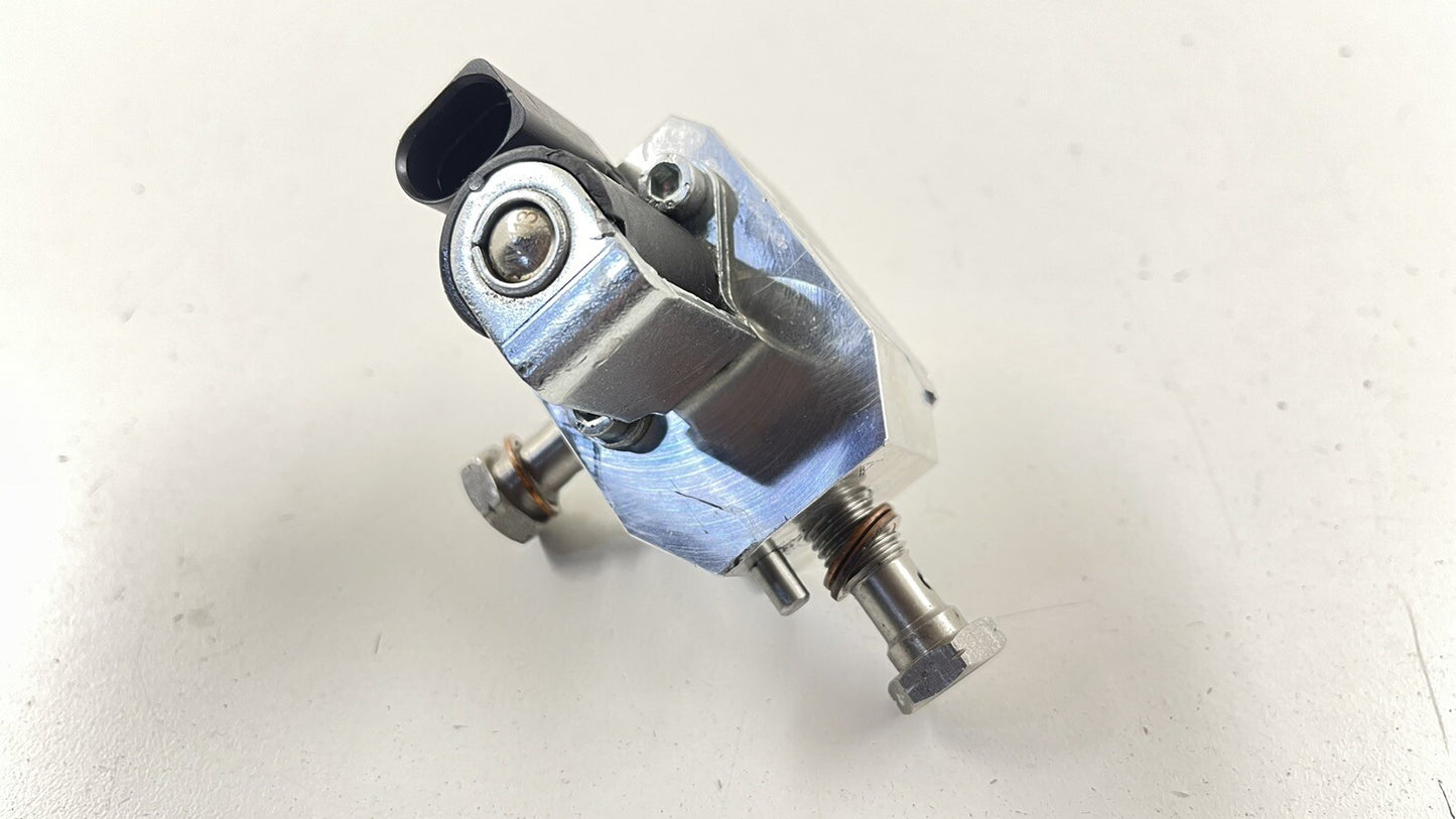 15-17 MCLAREN 650S HYDRAULIC OIL VALVE BLOCK SOLENOID 11B1103CP OEM
