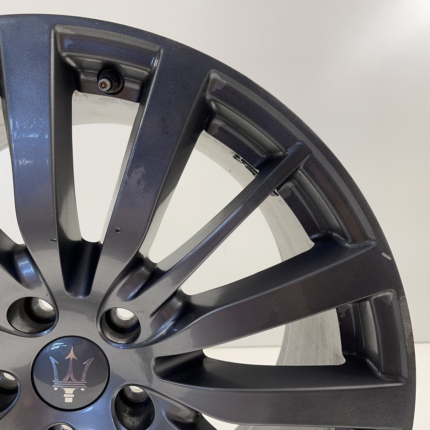 14-22 MASERATI GHIBLI REAR WHEEL RIM 19x10 +40 OFFSET 670016856Â FACTORY OEM