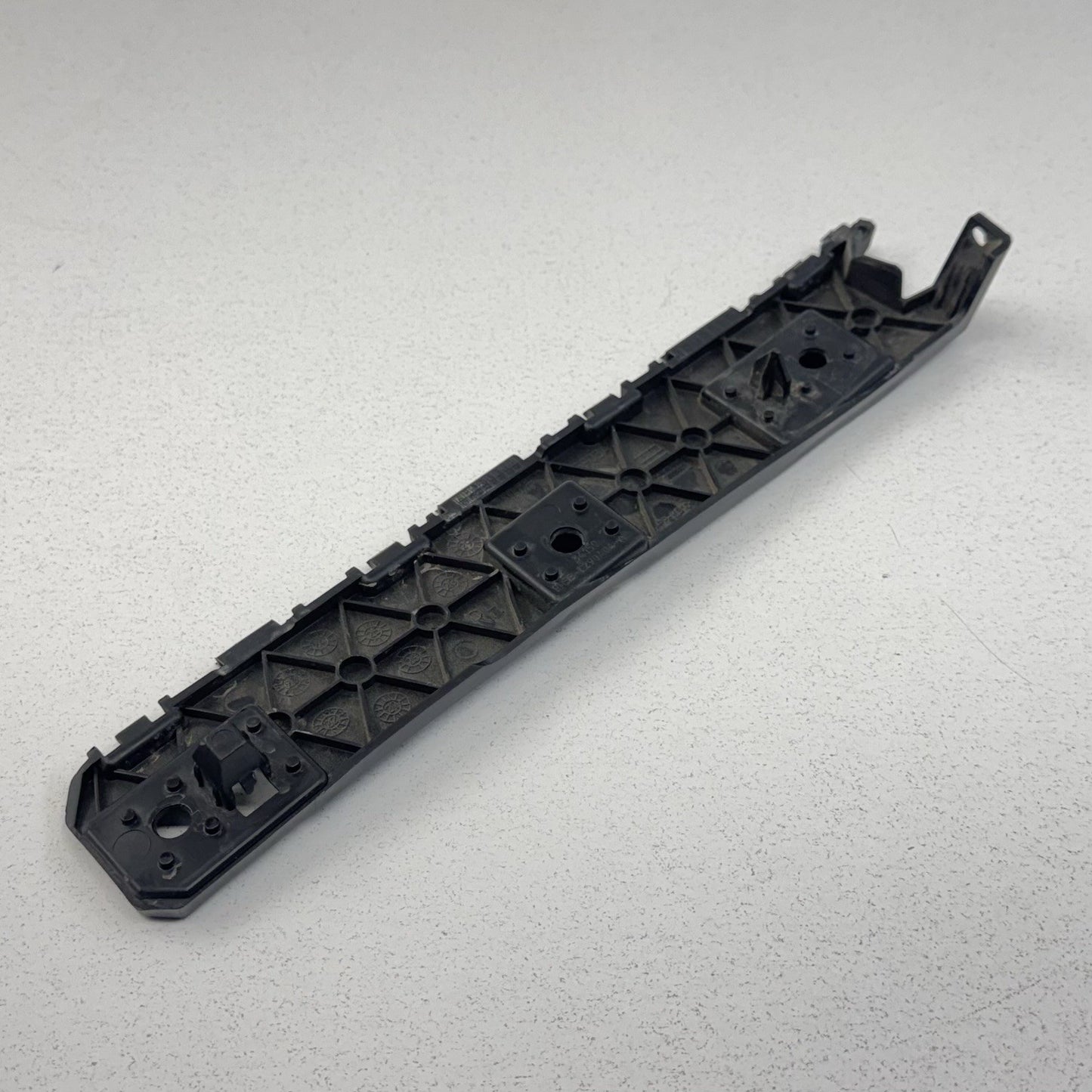 24-26 Ford Mustang Right Rear Rocker Panel Side Skirt Retainer Bracket OEM