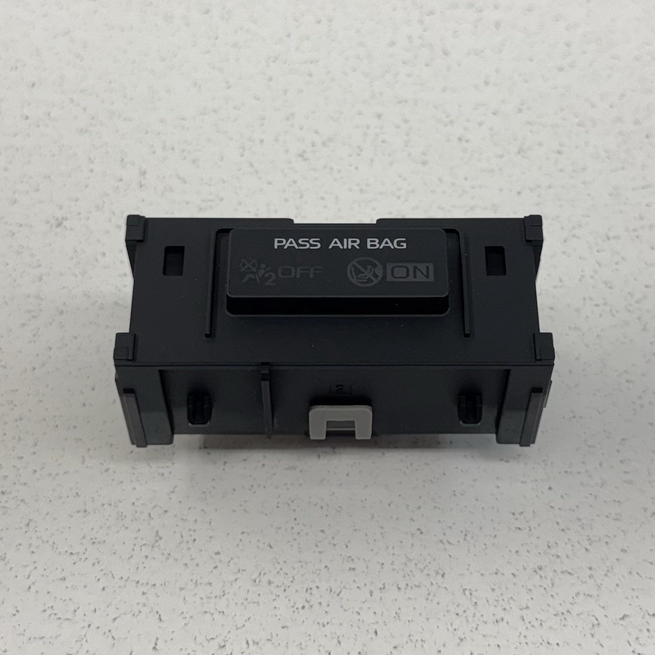 25-26 Toyota Camry Passenger Airbag Warning Light 83950-AQ010 OEM