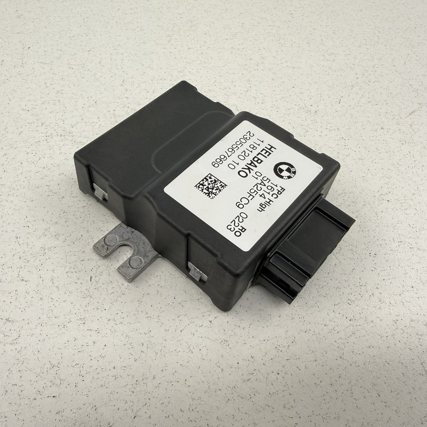 18-24 BMW G01 G02 X3 X4 Fuel Pump Control Module 5A25FC9 OEM