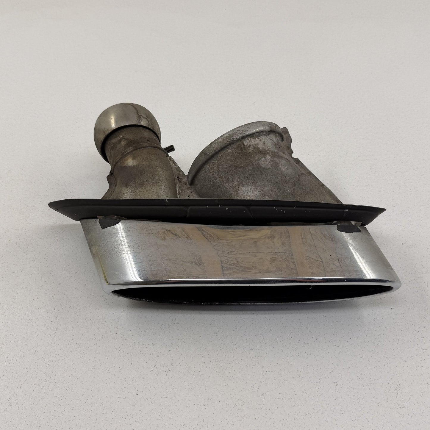 2014-2018 Bentley Flying Spur 6.0L W12 Rear Exhaust Muffler Tip Pair OEM