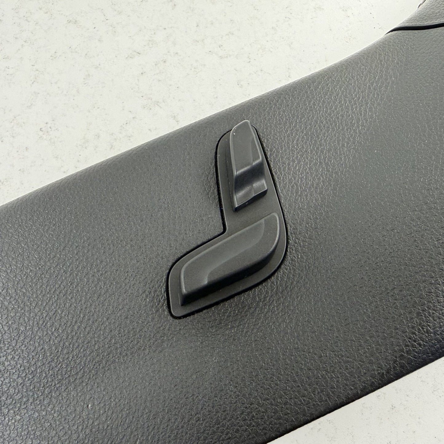 2008-2014 Mercedes C250 W204 Left Front Seat Adjustment Trim W/ Controls OEM