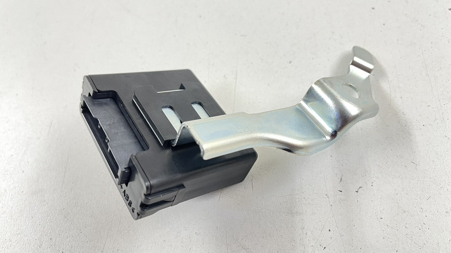 16-20 LEXUS GS F MULTIPLEX NETWORK DOOR CONTROL MODULE 89222-30300 OEM