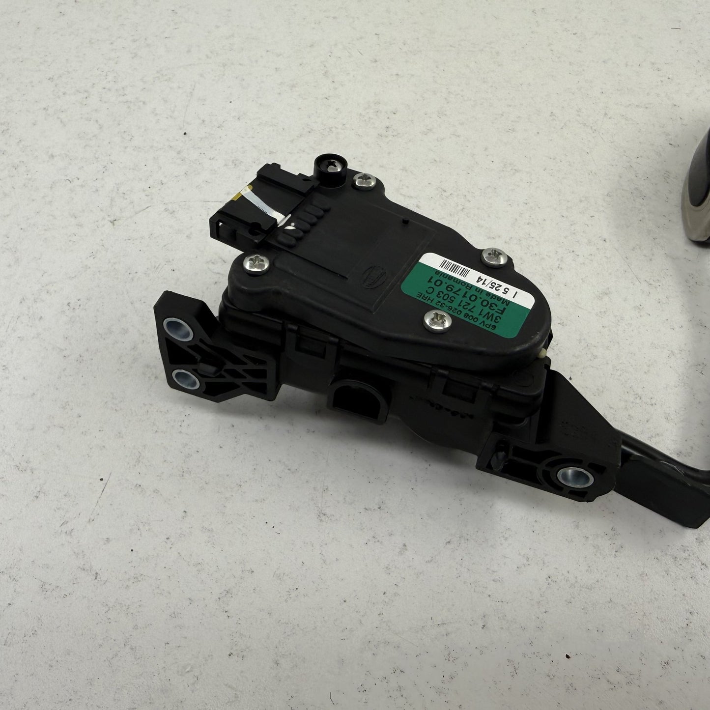 2014-2018 Bentley Flying Spur Gas Pedal Throttle Accelerator 3W1721503C OEM