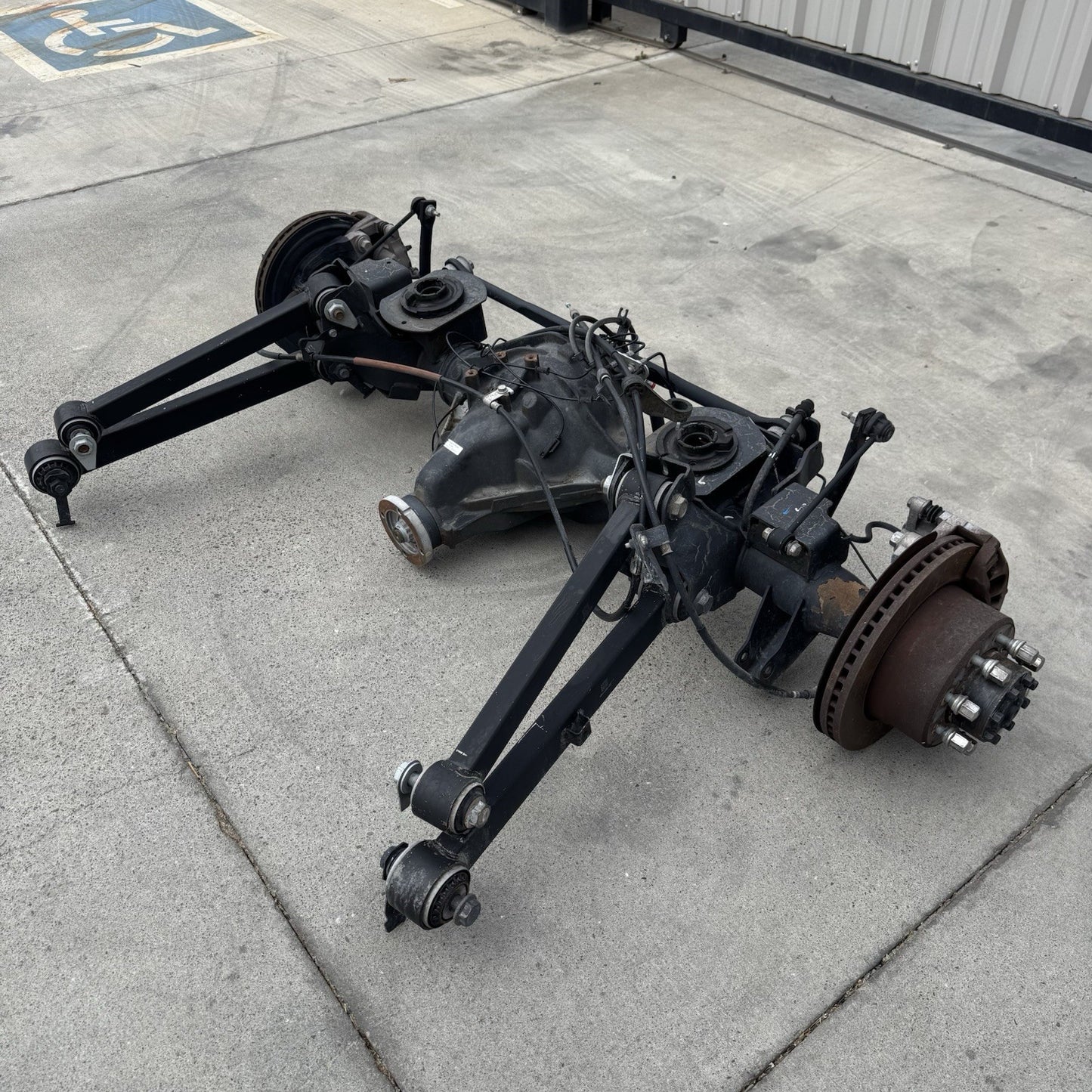 19-26 Ram 2500 Rear Axle 4X4 3.73 Ratio Locking Anti-Spin Differential OEM