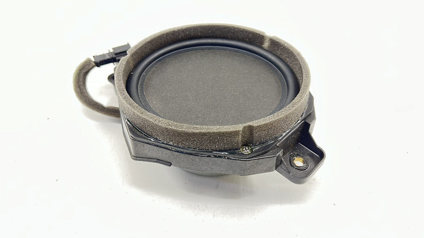 13-18 BENTLEY FLYING SPUR PASSENGER RIGHT REAR DOOR SPEAKER 4W0.035.826 OEM