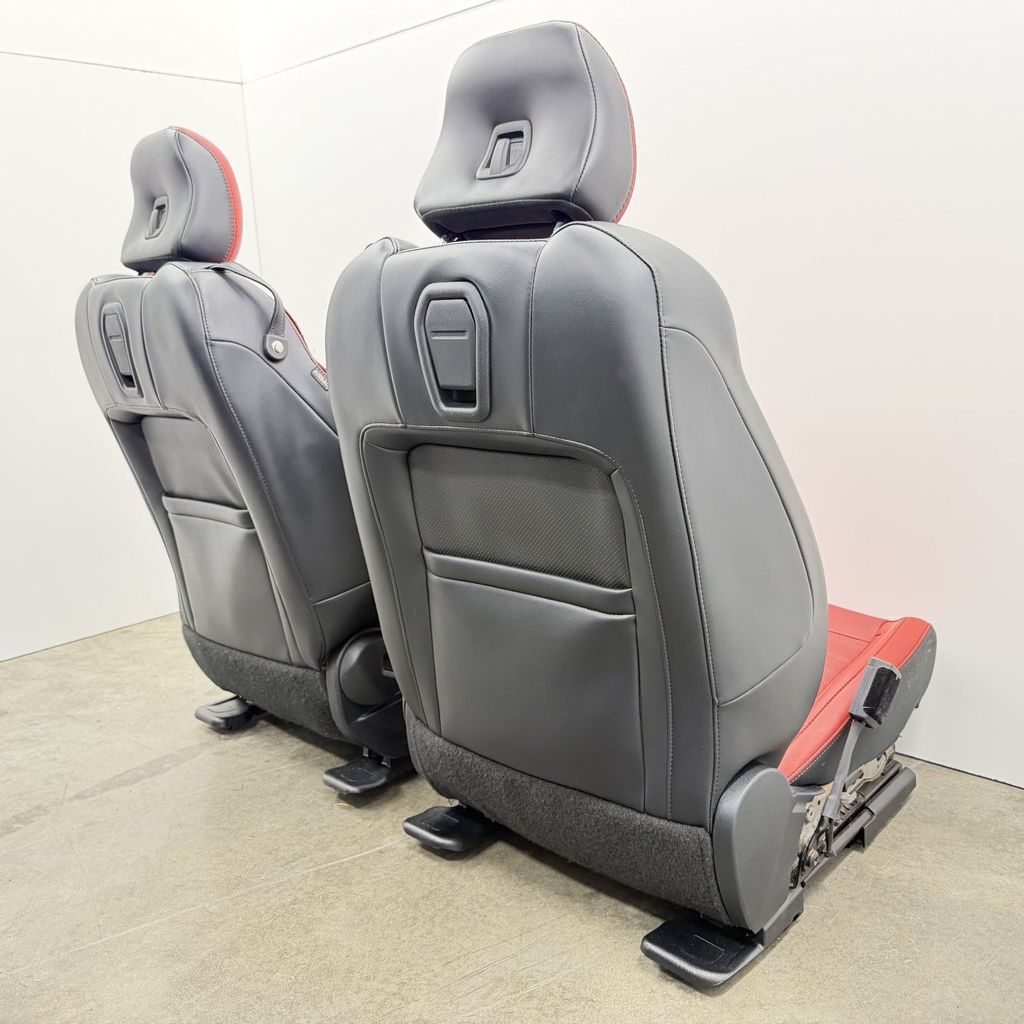 2015-2017 Ford Mustang GT Premium Front Seat Pair Leather Red Line OEM