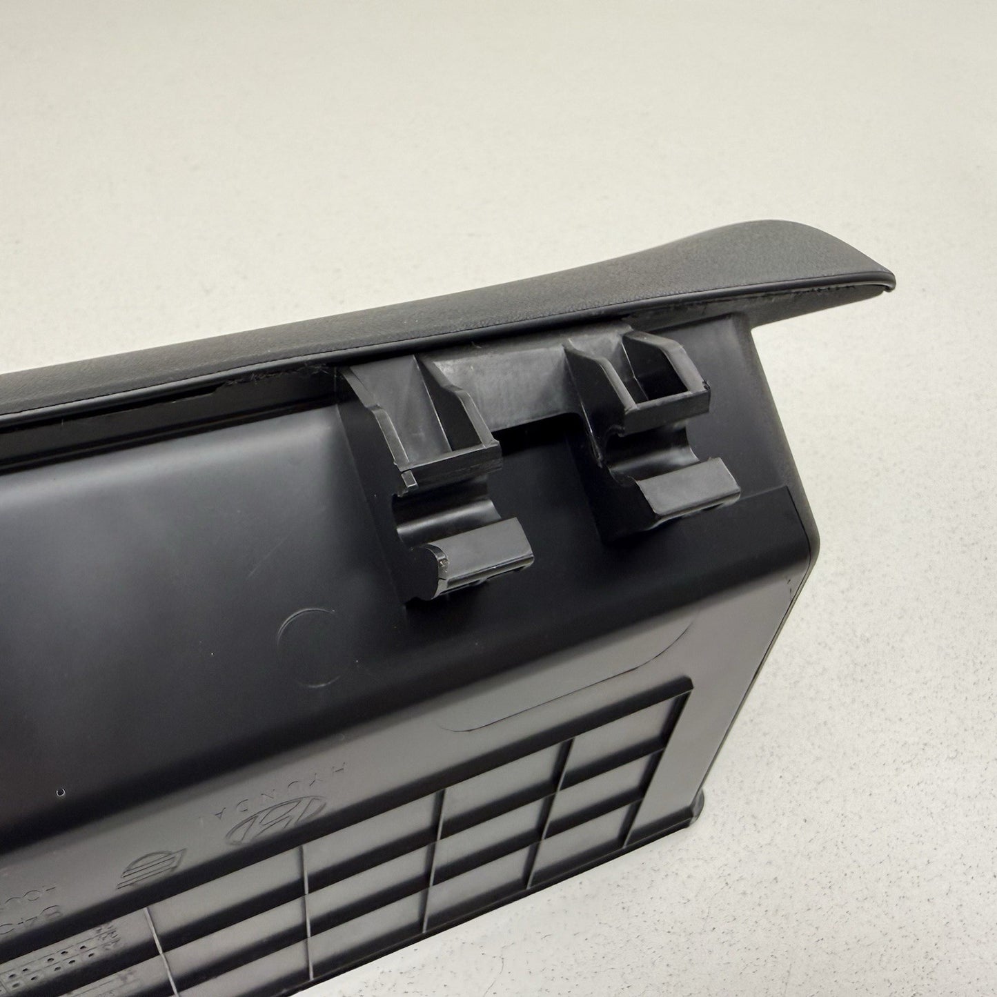 22-26 Hyundai Elantra N Dashboard Glove Box Storage Lid Compartment Black OEM