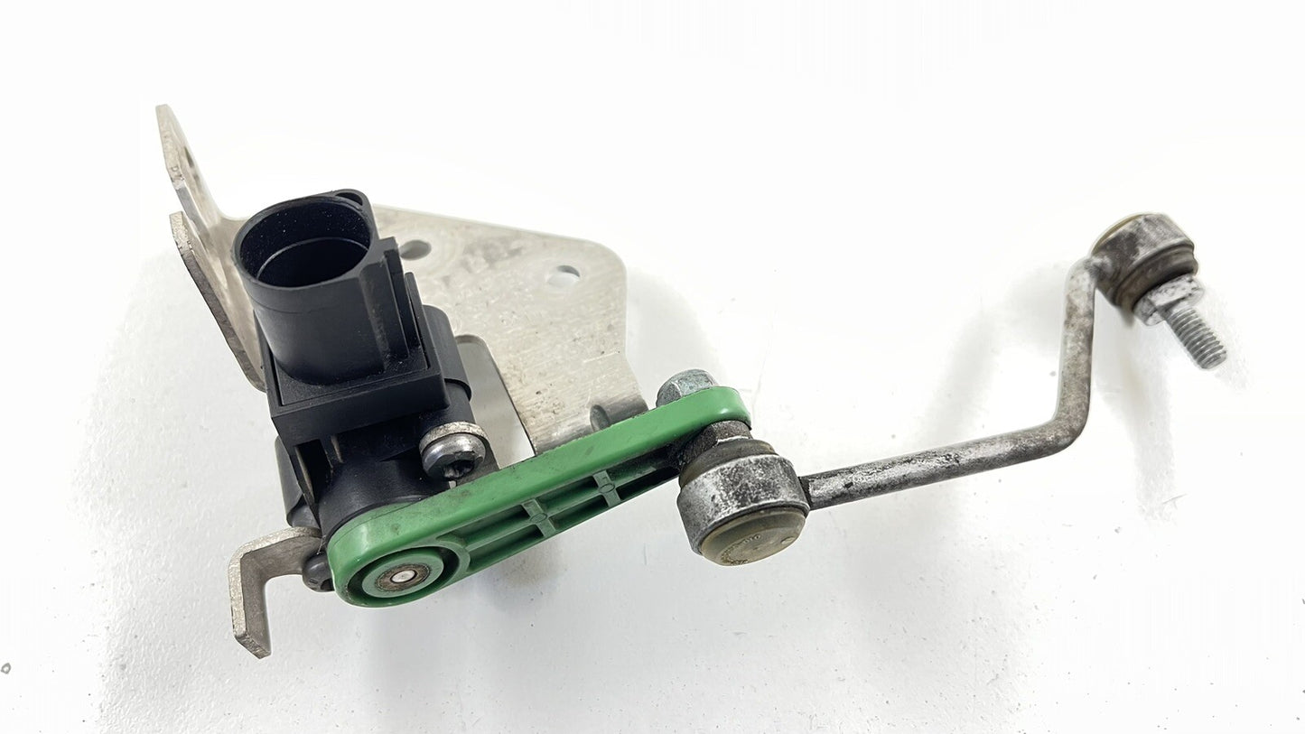 08-15 AUDI R8 SPYDER PASSENGER RIGHT FRONT HEADLIGHT HEIGHT LEVEL SENSOR OEM