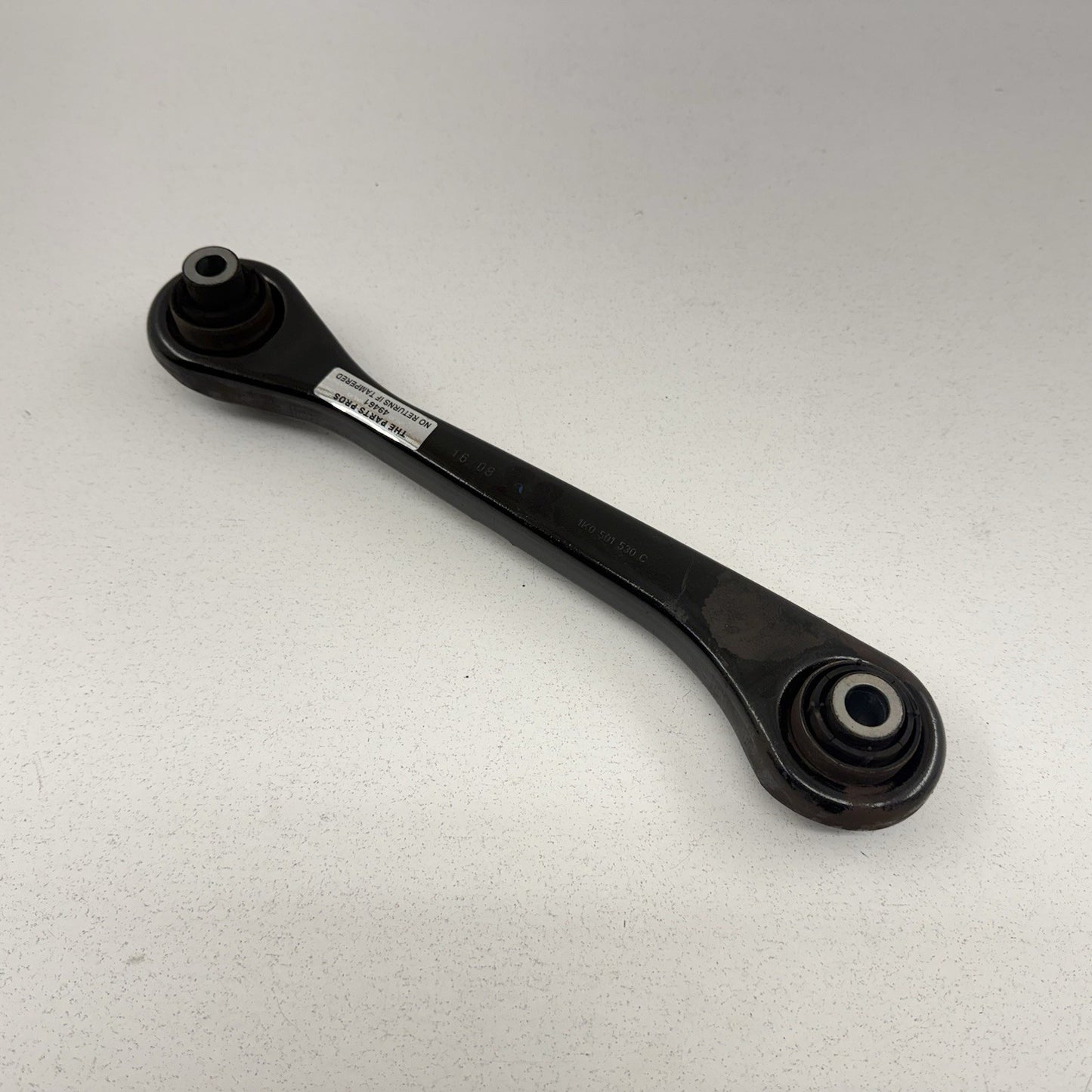 08-15 Audi TT Passenger Right Rear Control Arm Suspension Set OEM