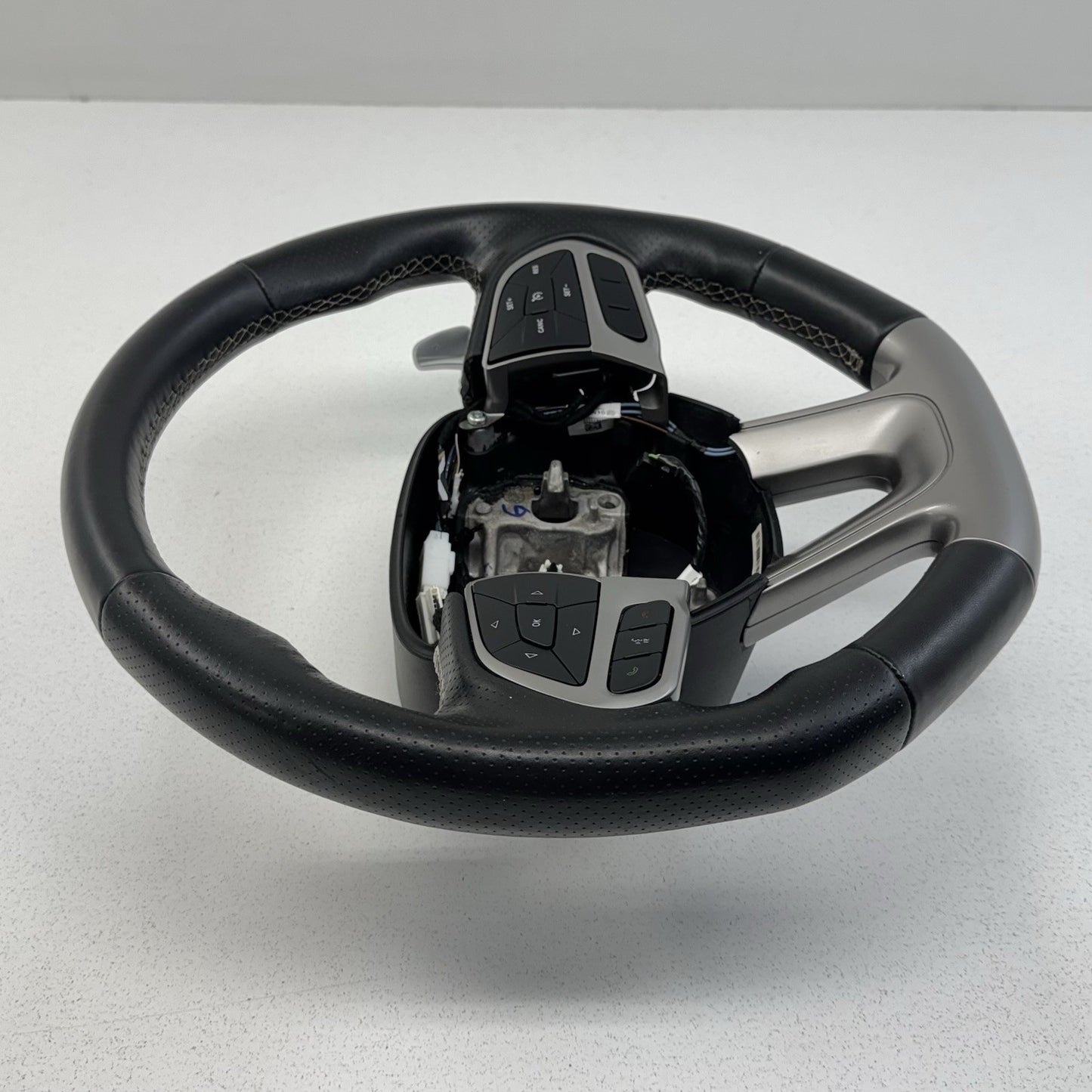 15-23 Dodge Challenger Charger Hellcat Flat Bottom Steering Wheel Leather OEM