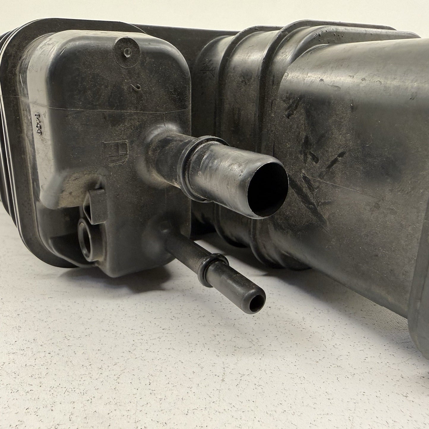 11-15 Chevrolet Camaro SS ZL1 Fuel Evap Vapor Charcoal Emission Canister OEM