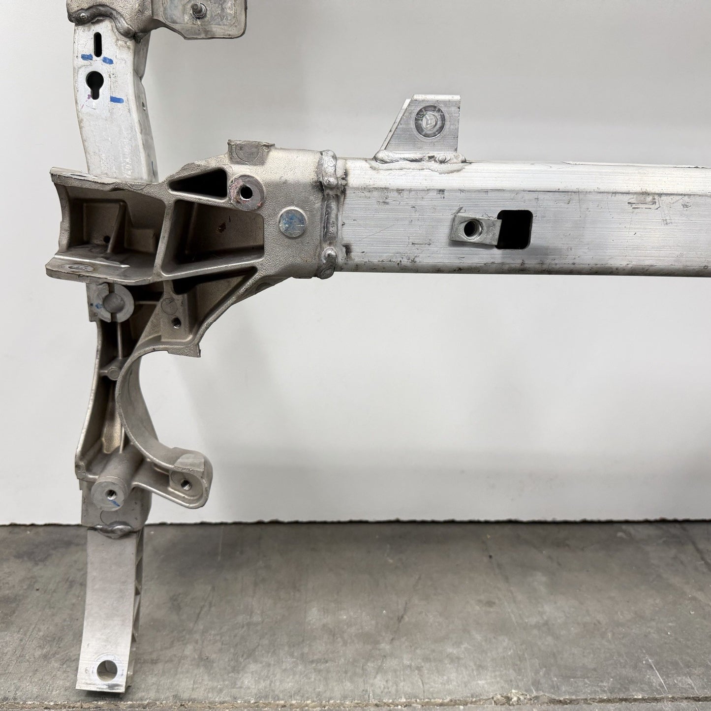 16-24 Chevrolet Camaro SS 6.2L V8 Front Engine Cradle Subframe Crossmember OEM