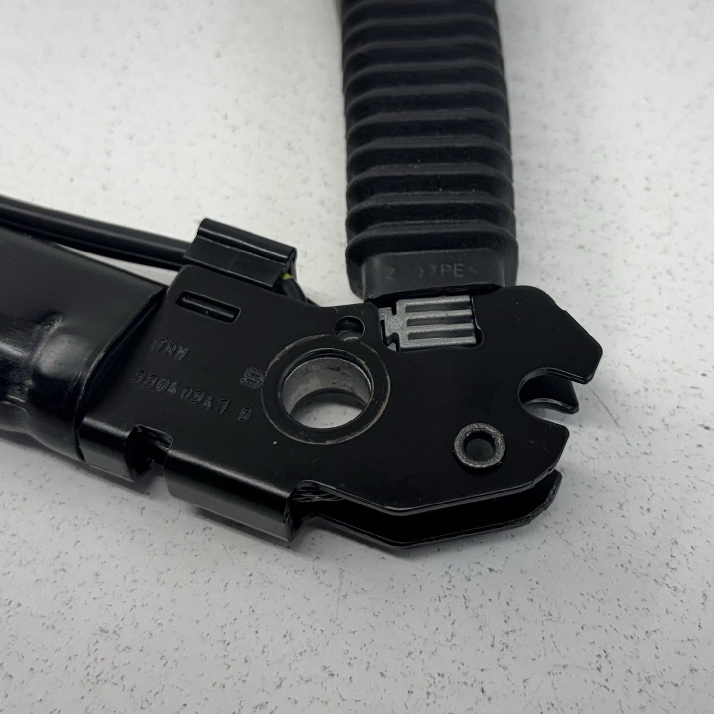 15-18 BMW F80 M3 Passenger Right Front Seat Belt Seatbelt Buckle 7259388 OEM