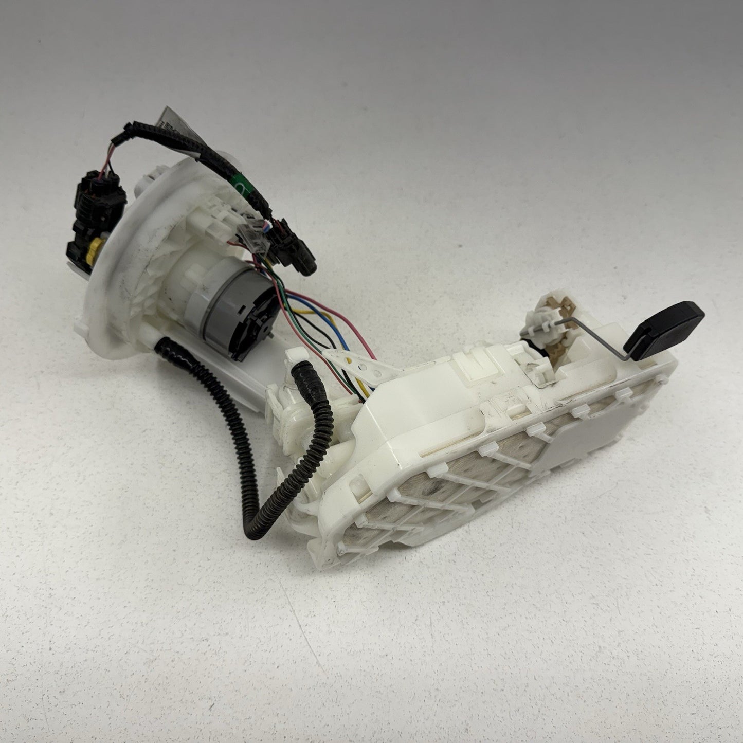 19-25 Toyota RAV4 Hybrid Gas Tank Fuel Pump Sending Unit 77020-0R061 OEM