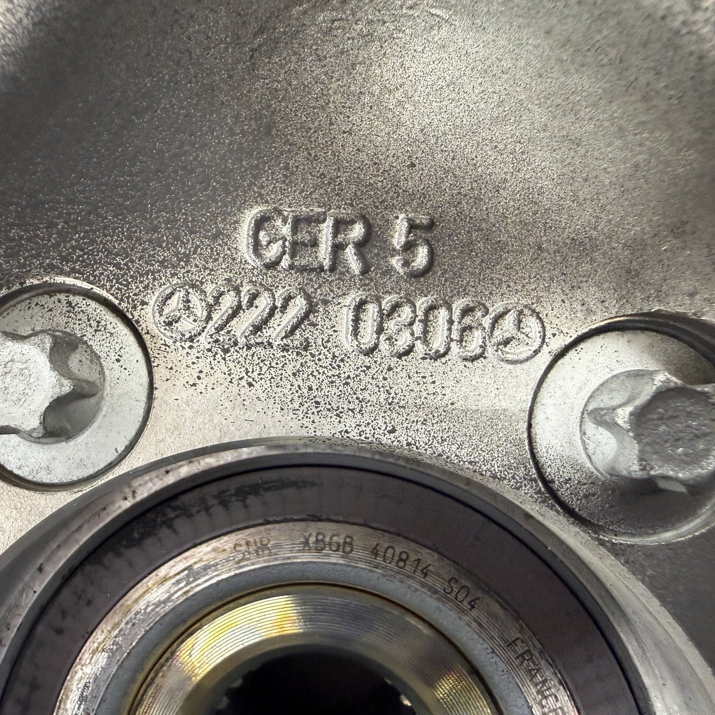 2014-2017 Mercedes S550 W222 Left Rear Spindle Knuckle Hub Wheel Bearing OEM