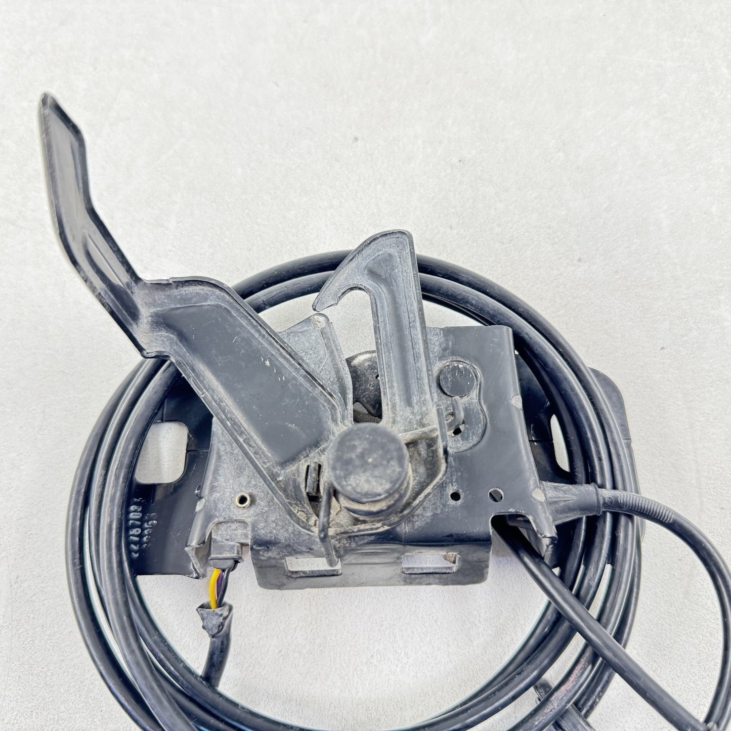 12-15 Chevrolet Camaro ZL1 Front Hood Lock Latch With Wire Harness 22787038 OEM