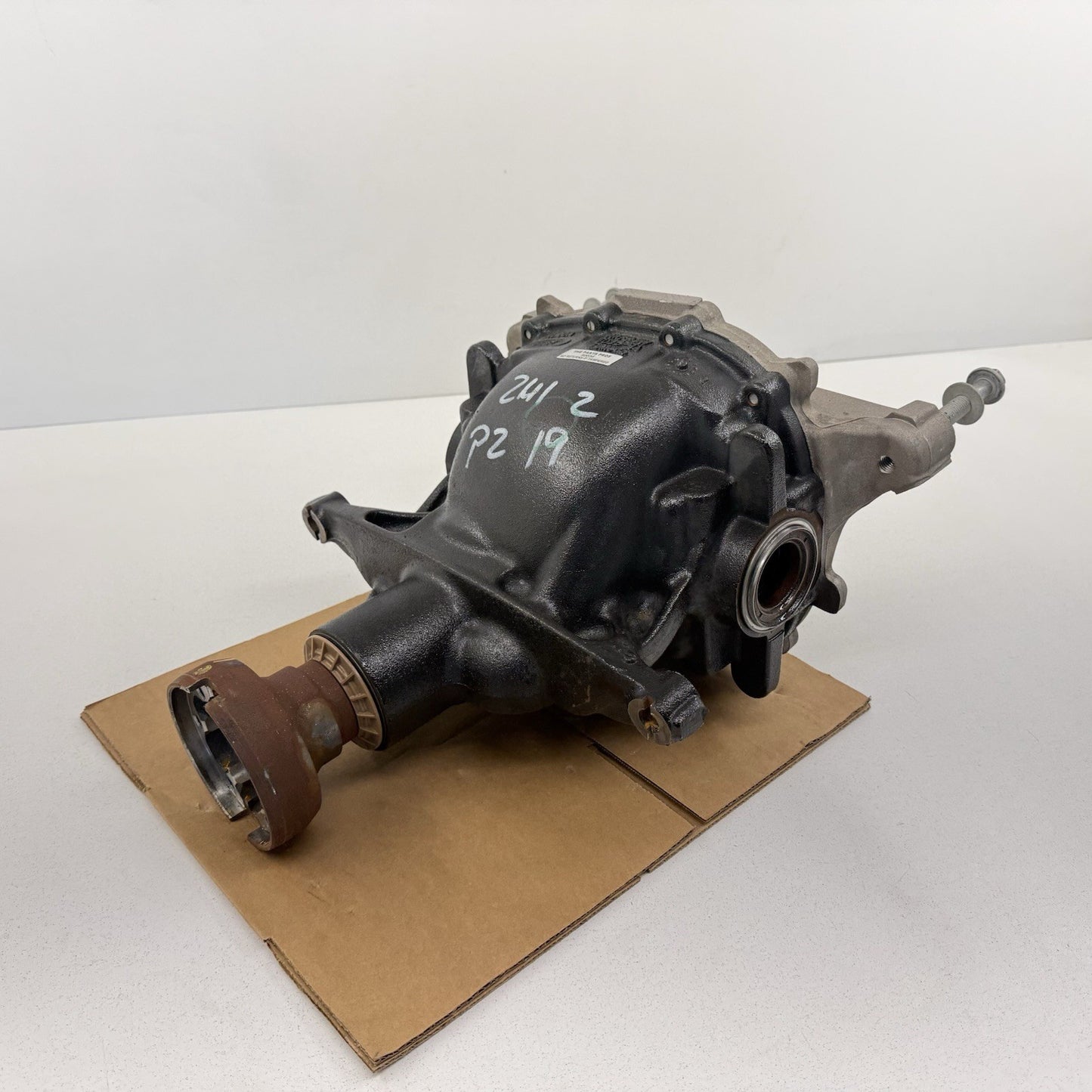 24-26 Ford Mustang GT Manual Rear LSD Differential Diff 3.55 Ratio 10K Miles OEM