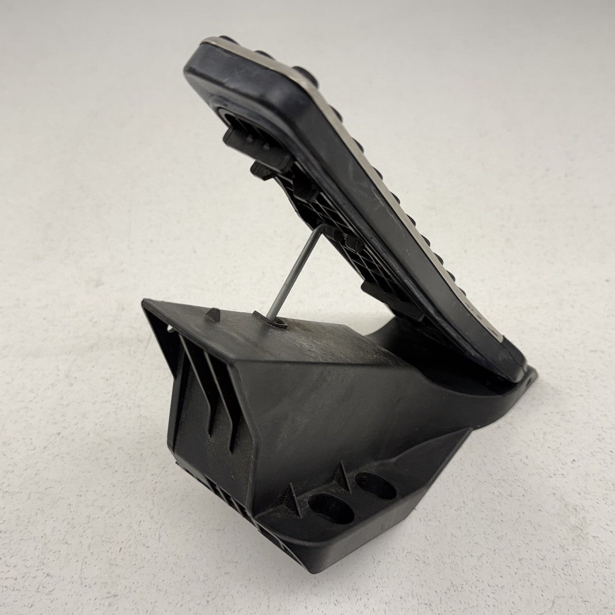 12-18 Mercedes W218 CLS550 Gas Pedal Throttle Accelerator 2043000200 OEM