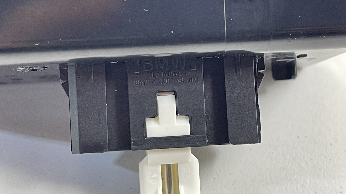 16-21 BMW M2 CENTER CONSOLE AUXILIARY AUX USB PLUG INPUT PORT 84109230248 OEM