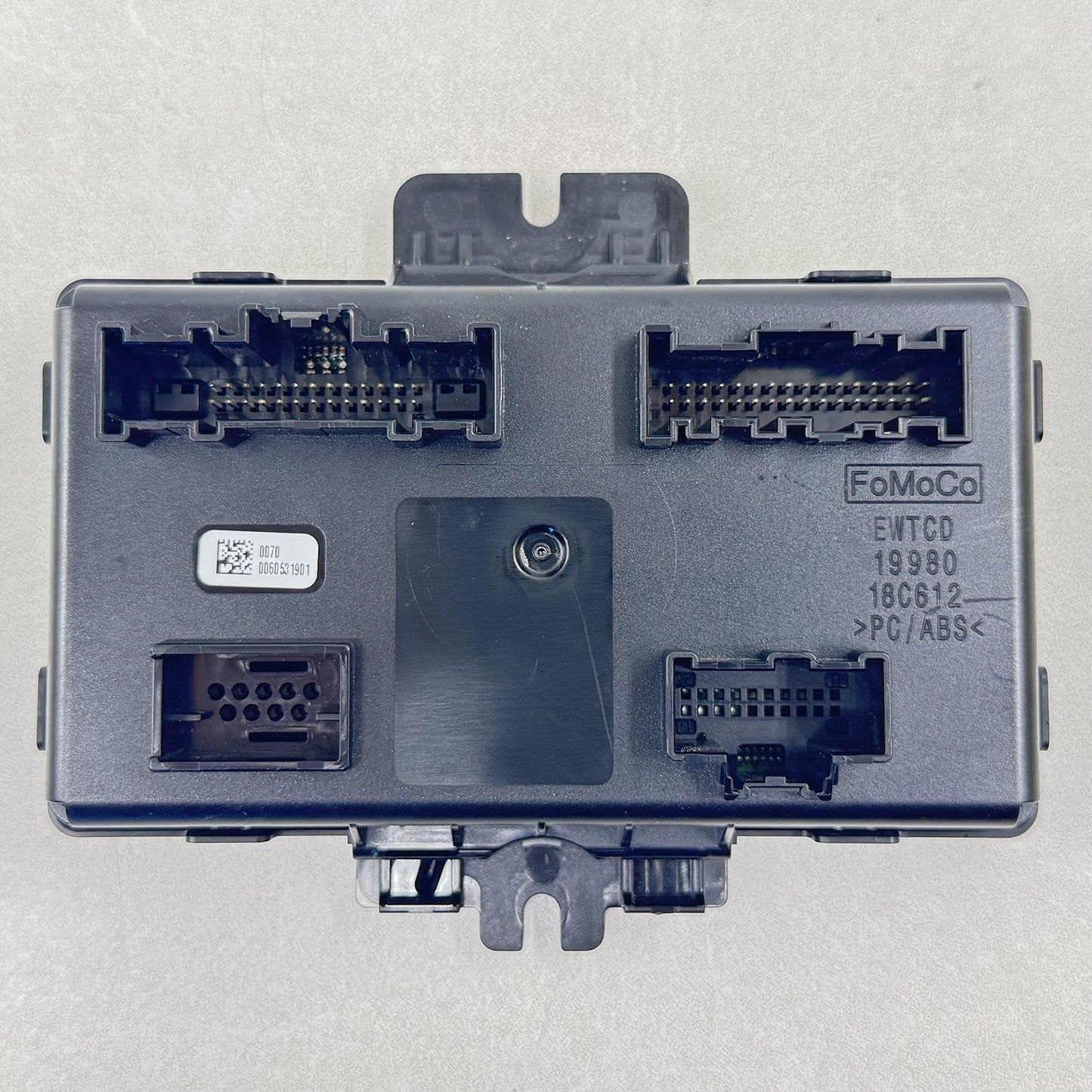 24-25 Ford Mustang GT Temperature Climate Control Module PR3T-18C612-BD OEM