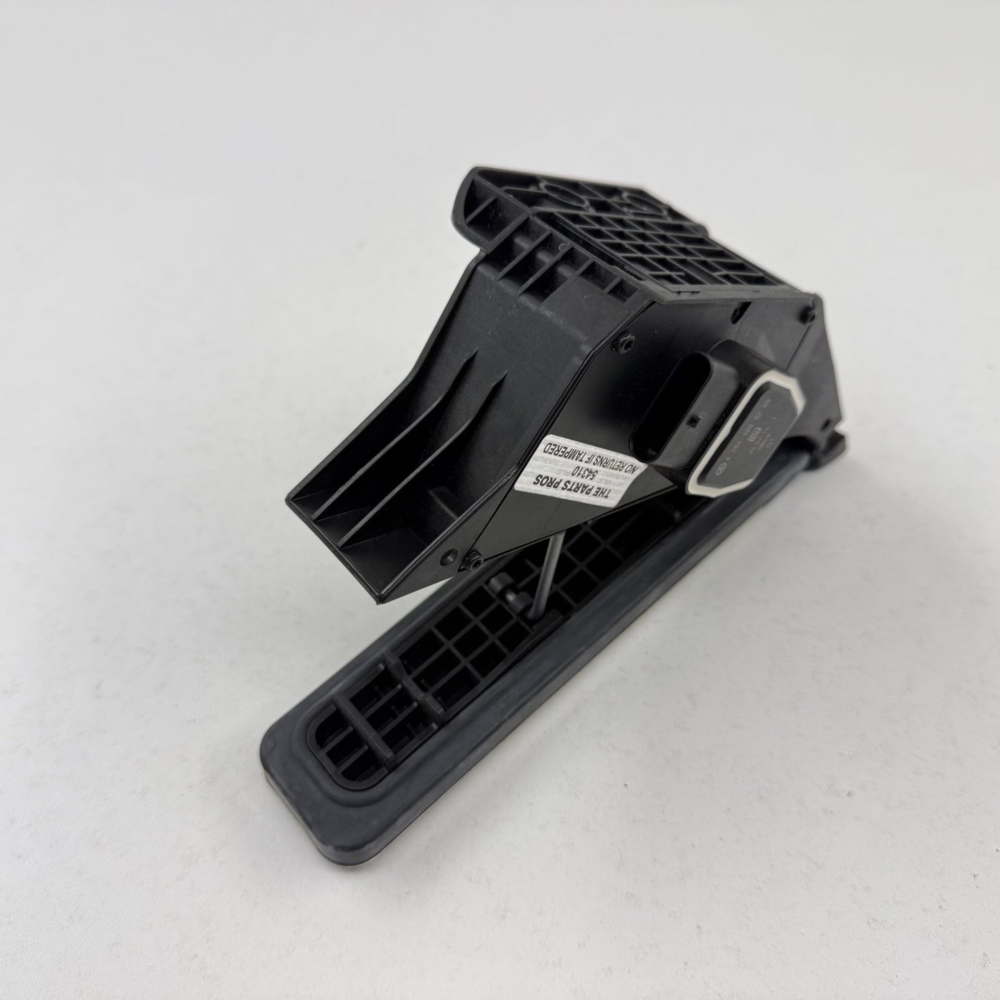 2014-2020 Mercedes-Benz S550 W222 Gas Pedal Throttle Accelerator 2043000200 OEM