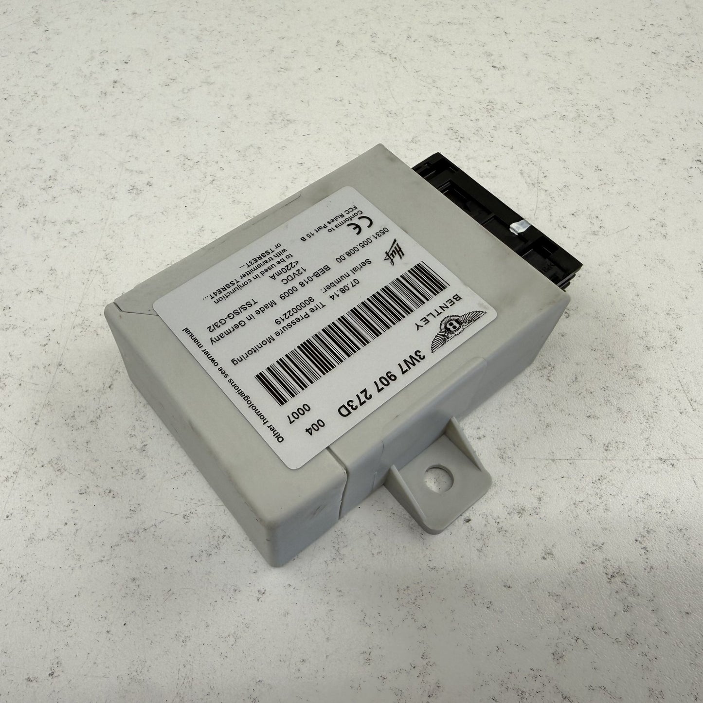 14-18 Bentley Flying Spur TPMS Tire Pressure Monitoring Module 3W7907273D OEM