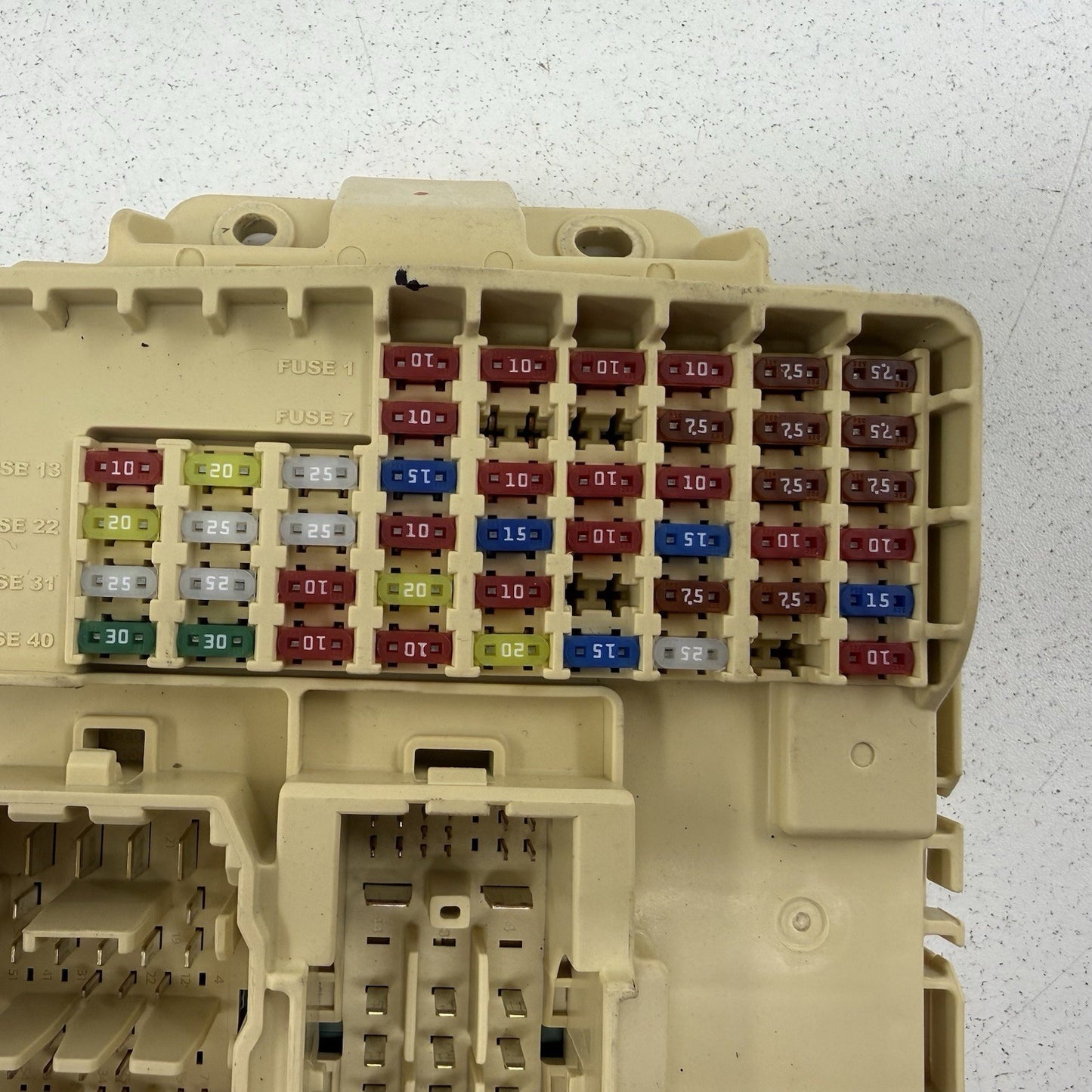 24-26 Hyundai Elantra N Interior Fuse Relay Junction Block Box 919S2-IB070 OEM