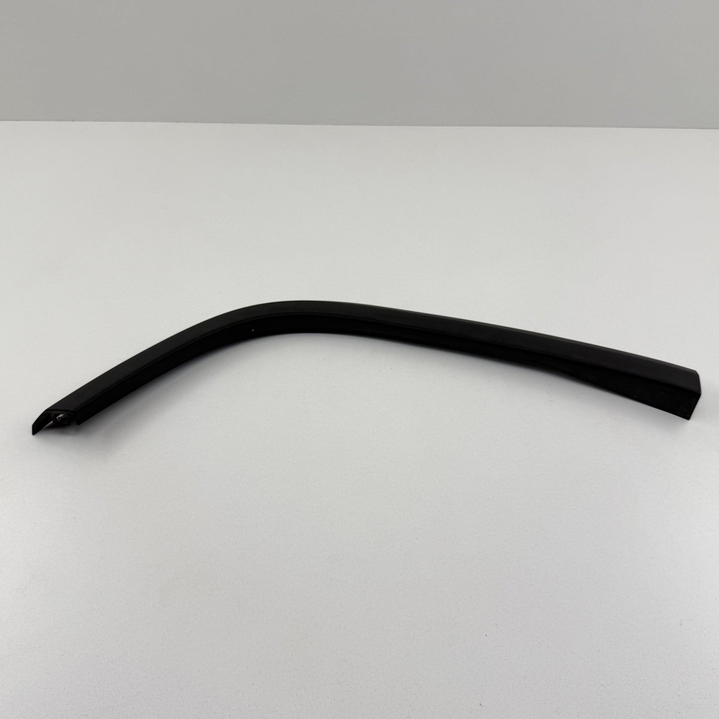 2022-2024 Rivian R1S Right Rear Quarter Wheel Arch Fender Flare PT00003355-J OEM
