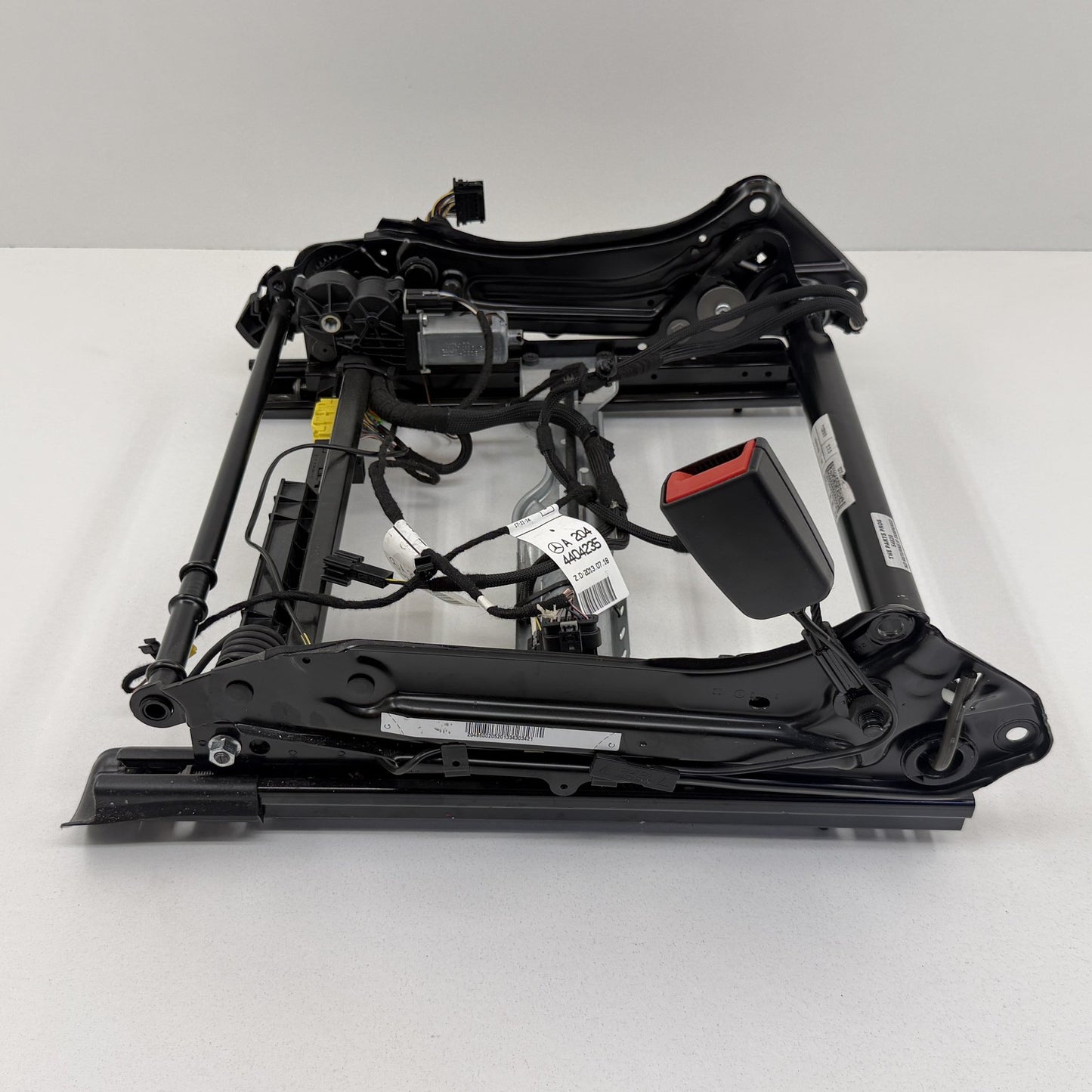 2008-2014 Mercedes-Benz C250 W204 Right Front Lower Seat Track Rail Frame OEM
