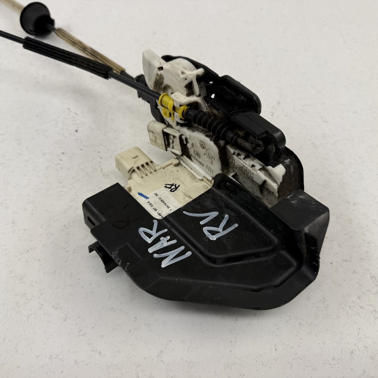 2014-2018 Bentley Flying Spur Passenger Right Front Door Lock Latch Actuator OEM