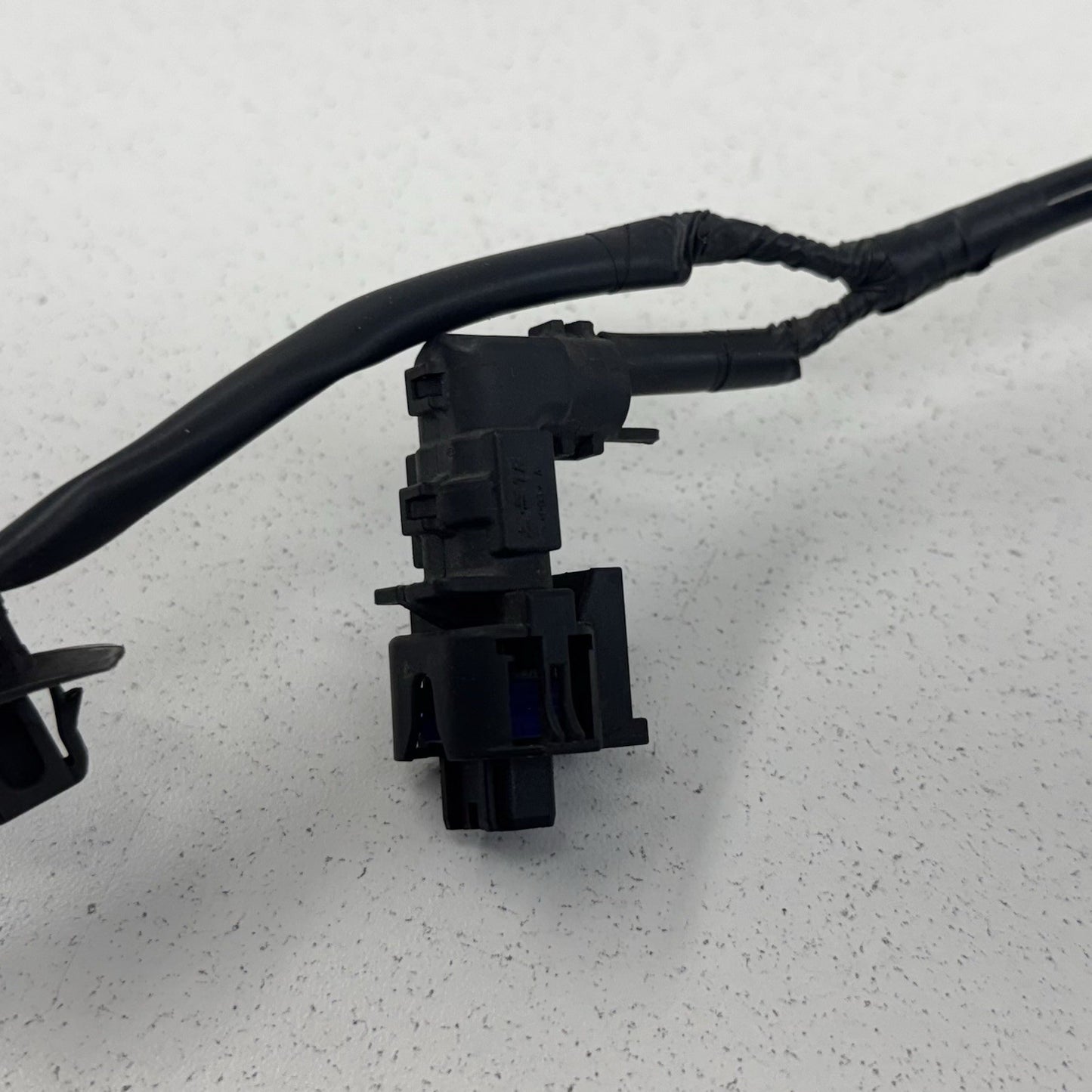 22-26 Hyundai Elantra N Right Rear ABS Wheel Speed Sensor 55381-IB000 OEM
