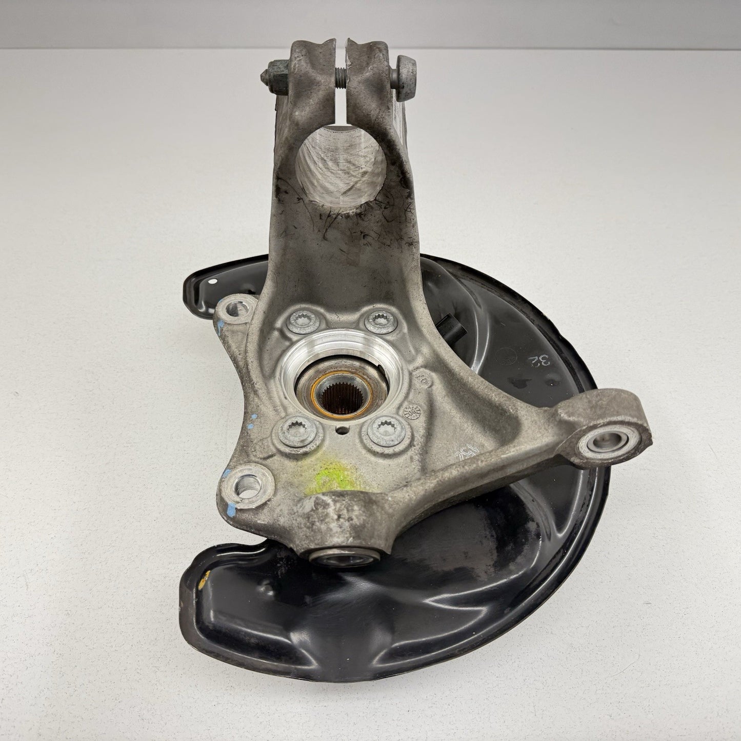 08-15 Audi TT Passenger Right Front Wheel Spindle Knuckle Hub Bearing OEM