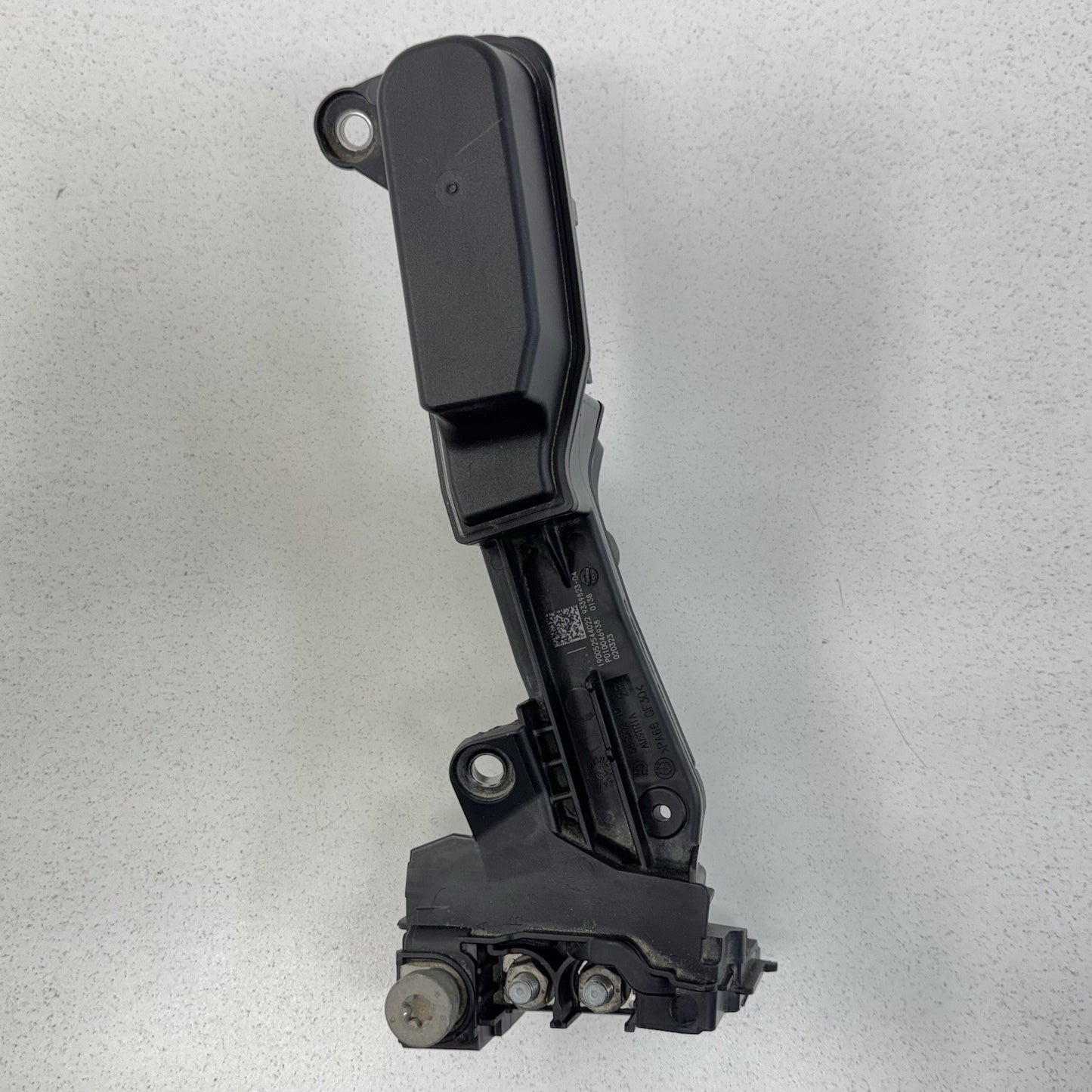 18-24 BMW G01 X3 Battery Voltage Jump Start Terminal Junction Block 9339823 OEM