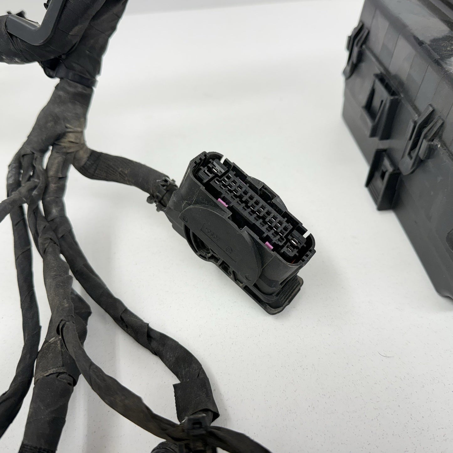 2021 Dodge Challenger Engine Bay Wiring Wire Harness W/ Fuse Box 68498602AB OEM