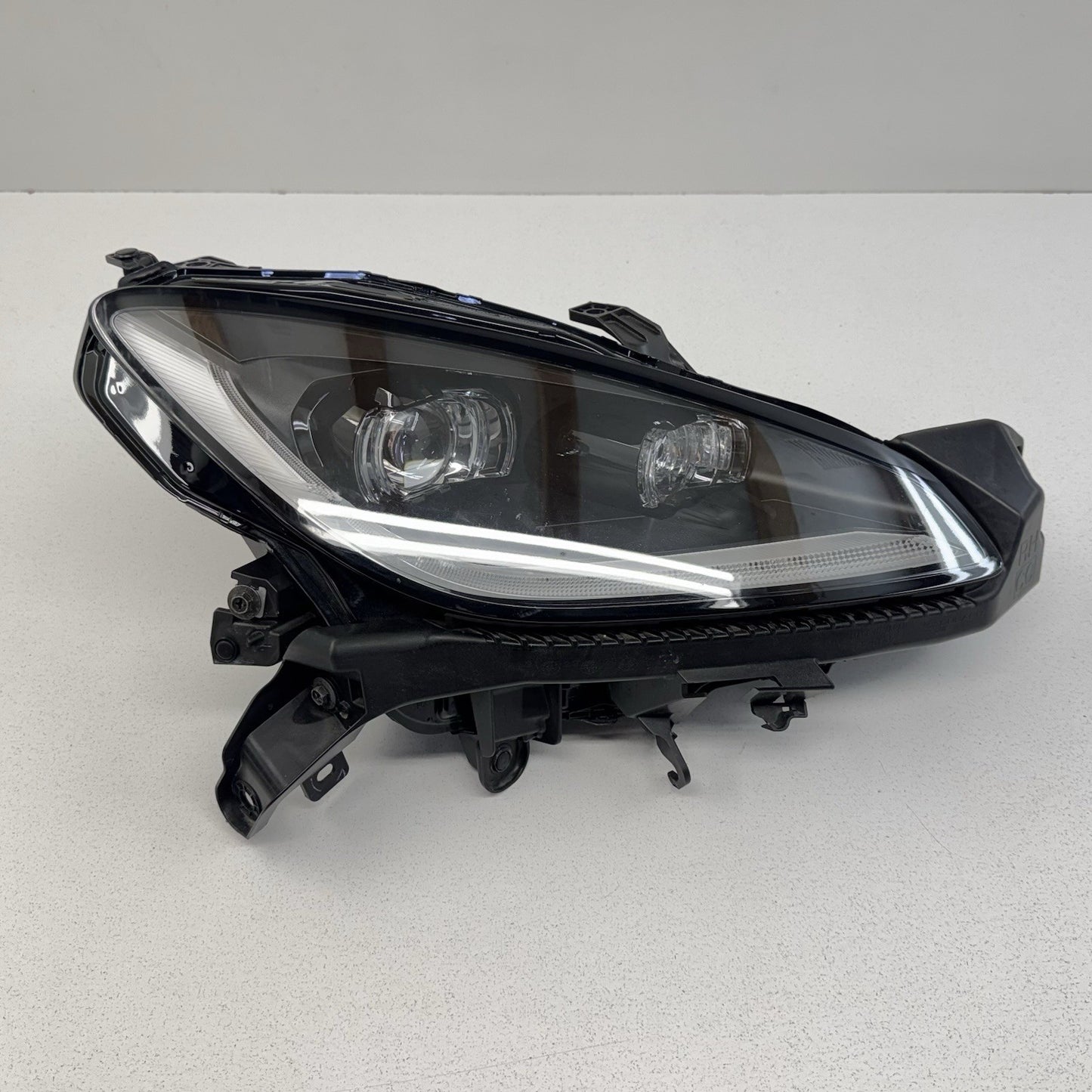 22-26 Toyota GR86 Base Right Front W/O Adaptive Headlight Head Light Lamp OEM