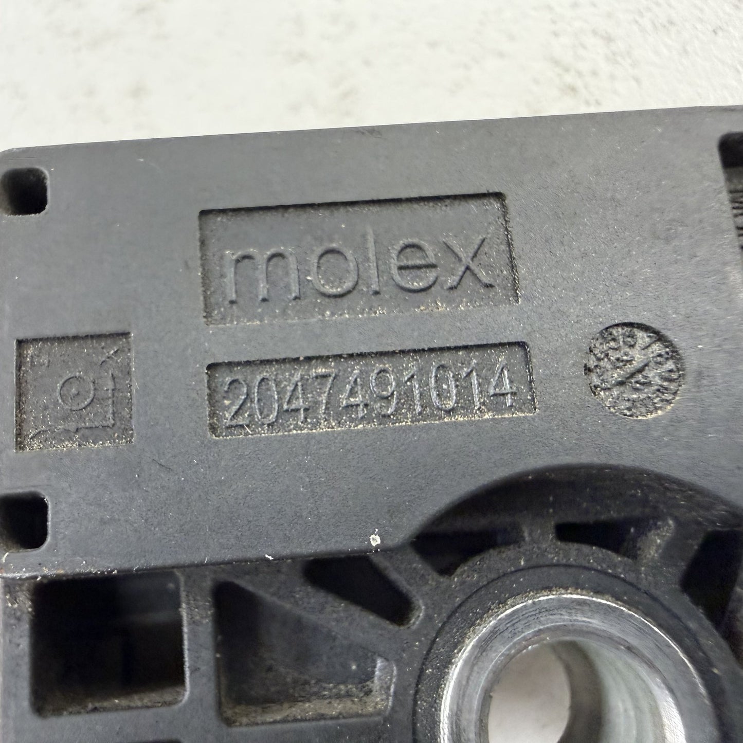 2022-2024 Rivian R1S R1T Acceleration Vibration Sensor 2047491007 OEM